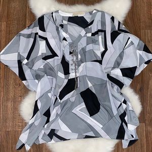 🌈3/10$Michael Kors blouse